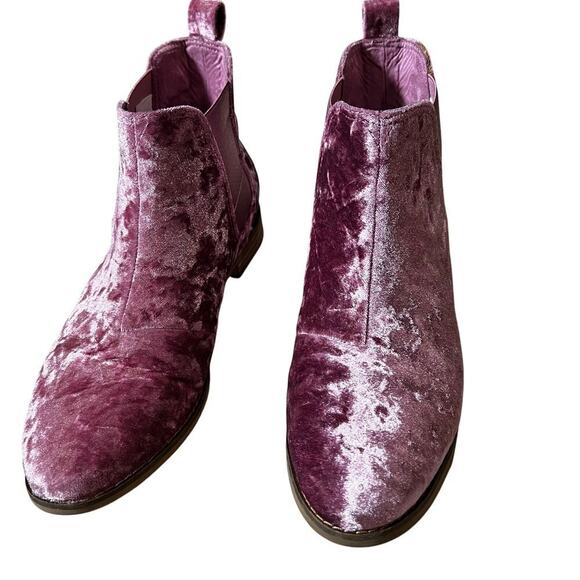 TOMS Ella Faded Rose Pink Crushed Velvet Ankle Boots Women's US 10 EU 42 - Picture 4 of 12